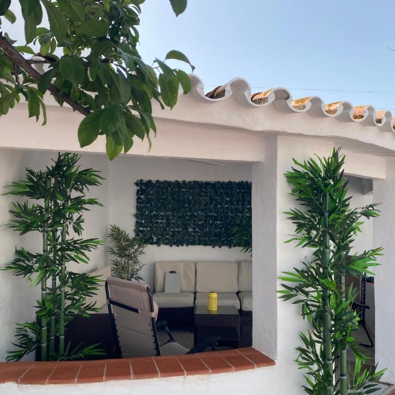 Hevres El Capricho - Five-Bedroom House - 34