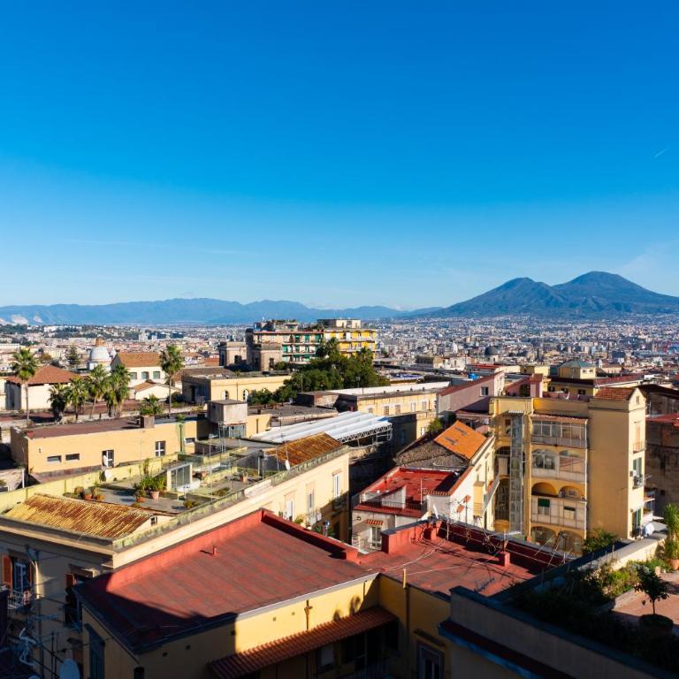 NA bella vista Rooftop-B&B - Two-Bedroom Family Apartment - 18