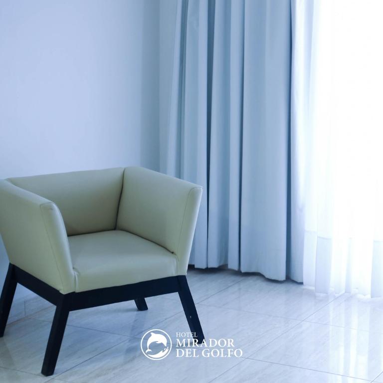 Hotel Mirador Del Golfo - Habitación Deluxe con cama extragrande - 9