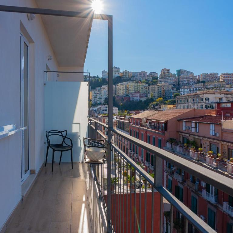 NA bella vista Rooftop-B&B - Two-Bedroom Family Apartment - 5