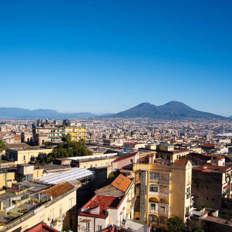 NA bella vista Rooftop-B&B - Two-Bedroom Family Apartment - 26