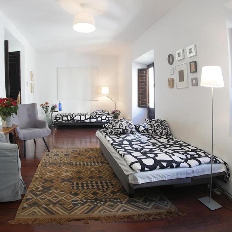 VIP HOUSE RENTALS, entire apartment in Malaga Old Town - Apartamento de 3 dormitorios - 10