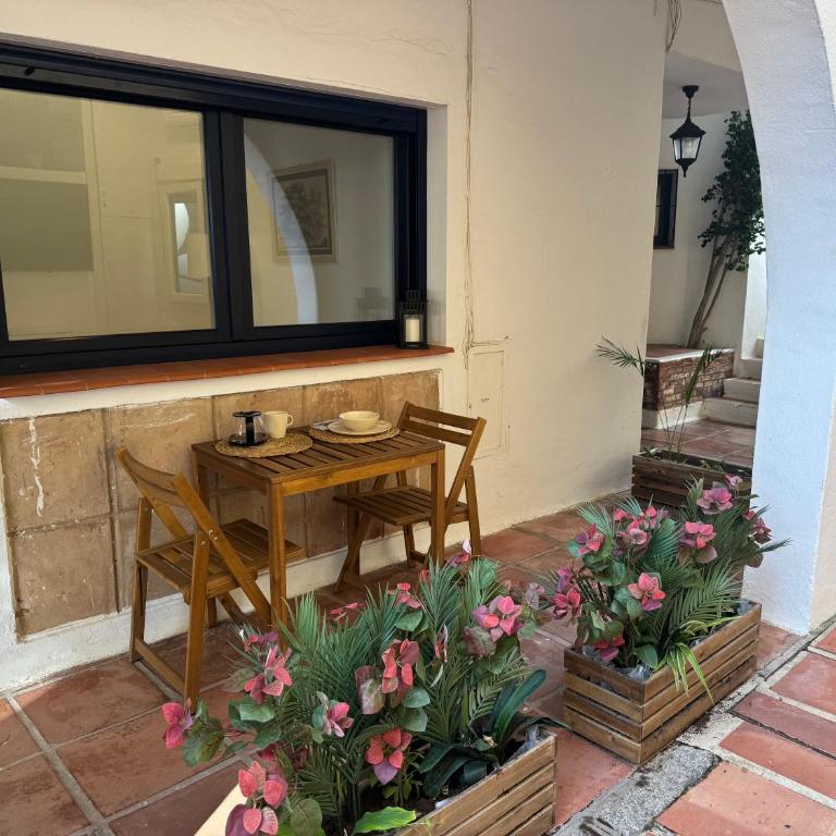 Cabopino Beach & Marina Apartment - One-Bedroom Apartment - 2