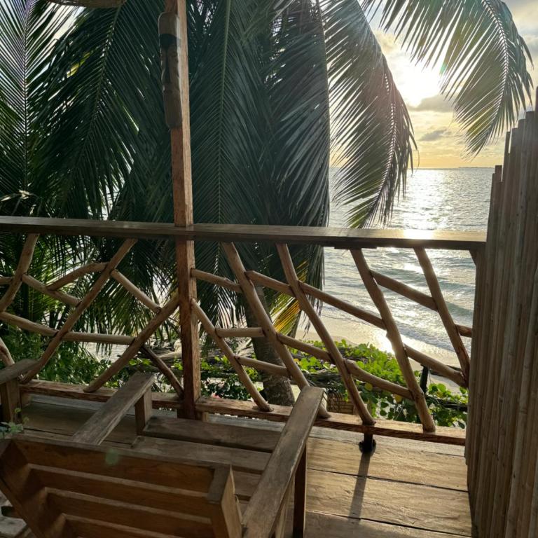 Cabaña Punta Coral - Habitación Doble Deluxe con balcón y vistas al mar - 5