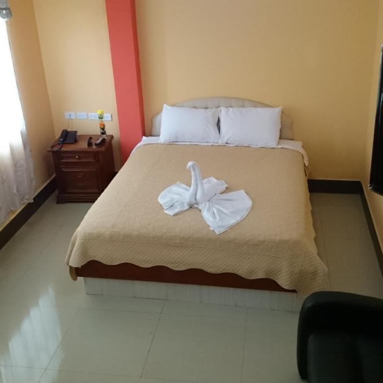 Hotel Platinum Class - Estudio con cama extragrande y sofá cama - 4