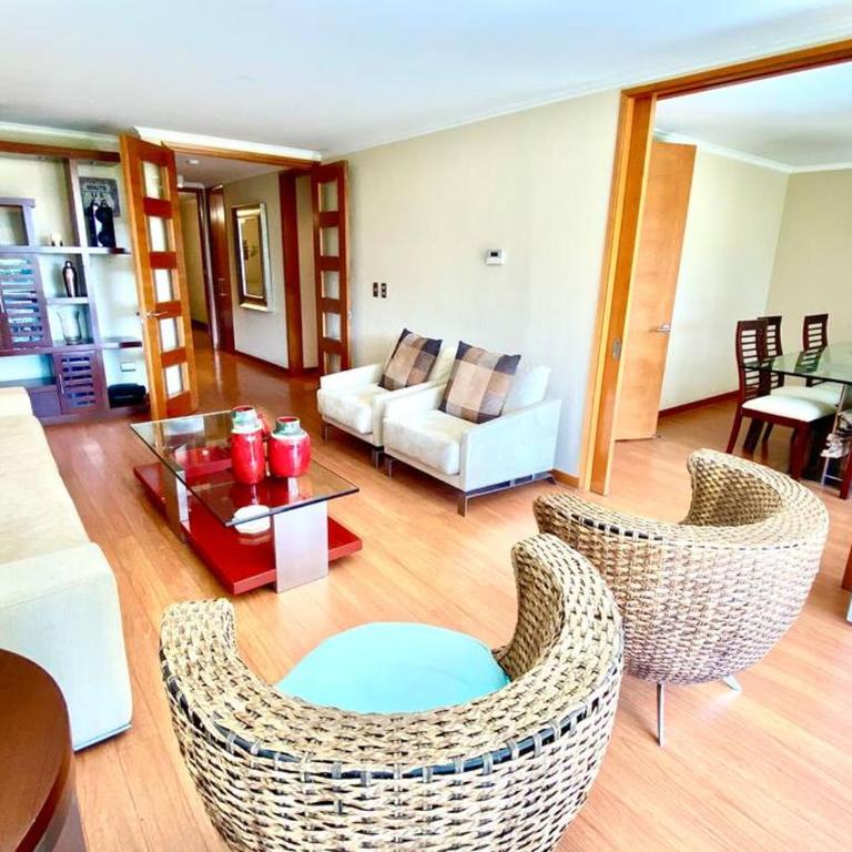 único en vitacura, 170 mt, sector exclusivo - Apartamento - 22