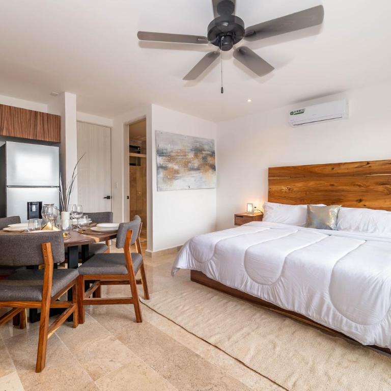 King Suite with Balcony, Gym, Rooftop Pool - Apartamento - 5