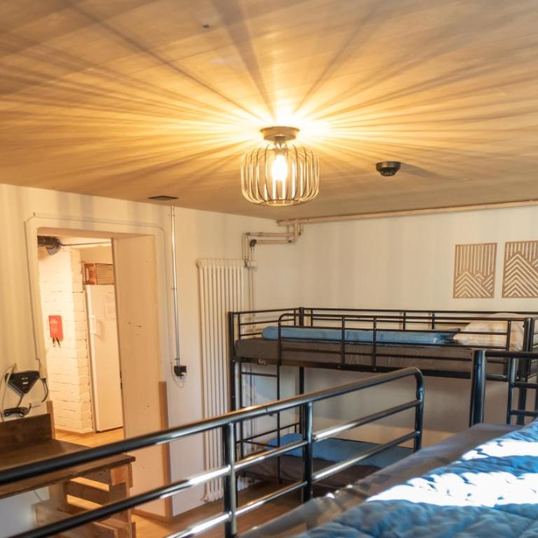 Naturfreunde Hostel Grindelwald - Einzelbett im gemischten Schlafsaal mit Gemeinschaftsbad - 4