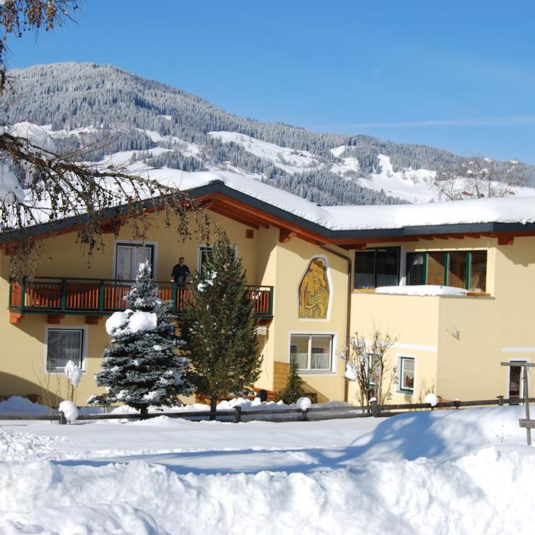 Ferienhaus Emberger - Haus mit 4 Schlafzimmern mit Balkon - 1