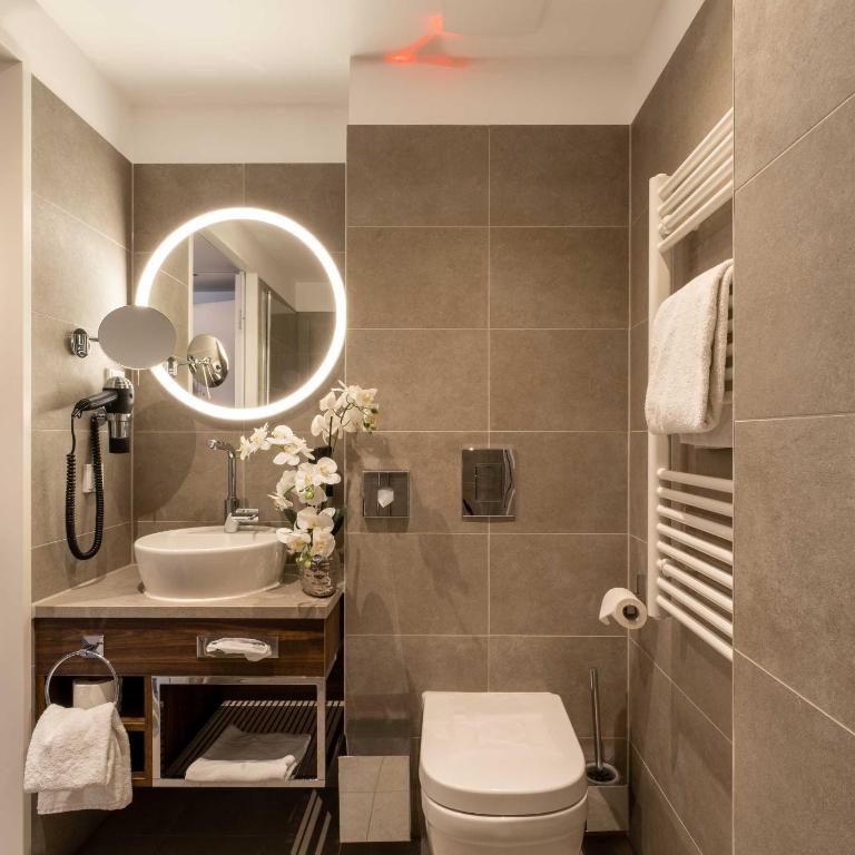 PLAZA Premium München - Premium Single Room - 9
