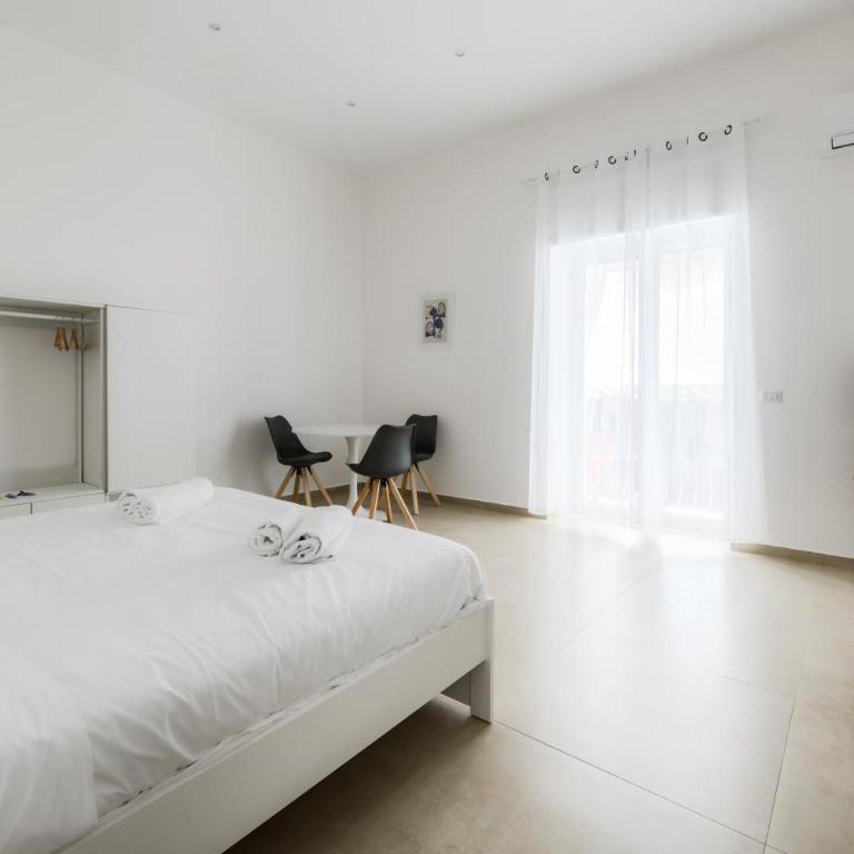 Tofa Apartments By Dimorra - One-Bedroom Apartment - 11