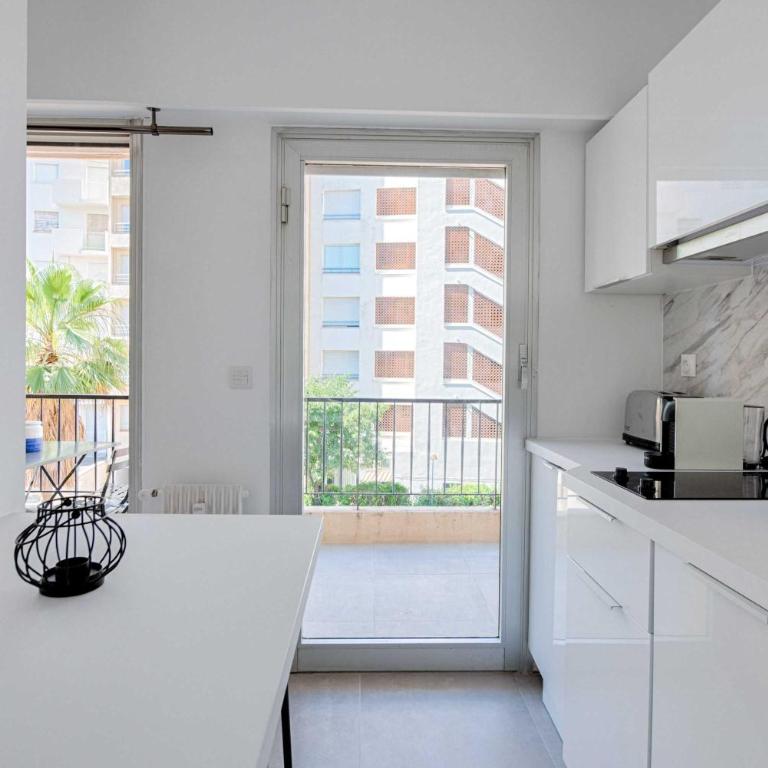 Beautiful flat with balcony - 200m from the beach - One-Bedroom Apartment with Balcony - 11