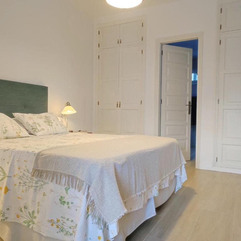 Los Molinos Holidays. 2 bedrooms Apartment - Apartamento de 2 dormitorios - 4