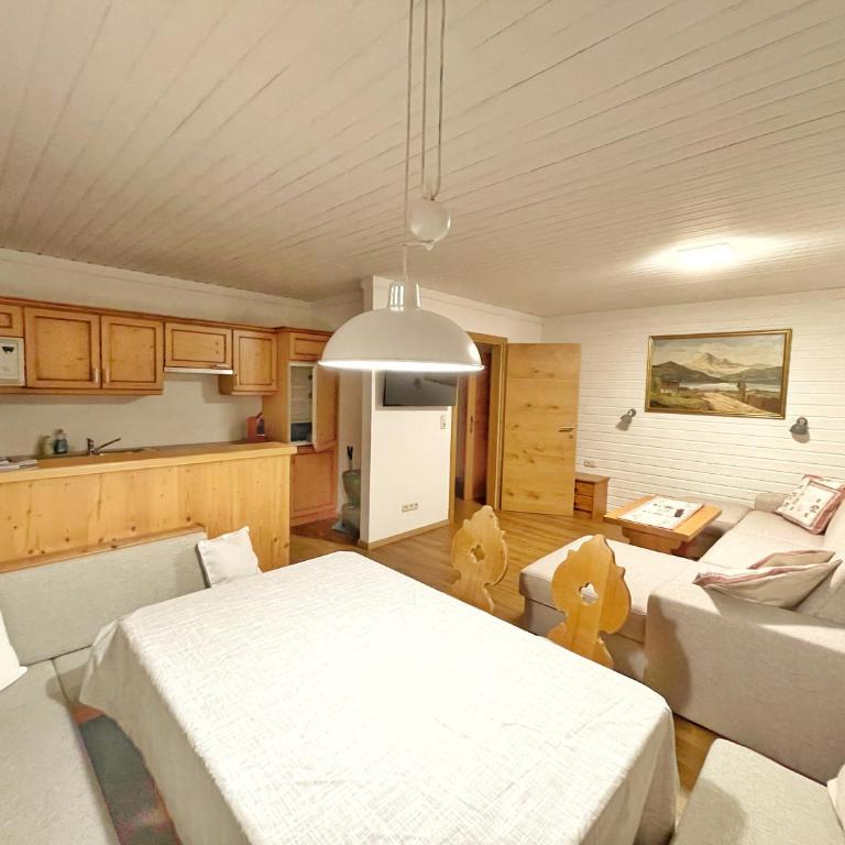 Pension Erlhof - Apartment mit 2 Schlafzimmern und Balkon - 3