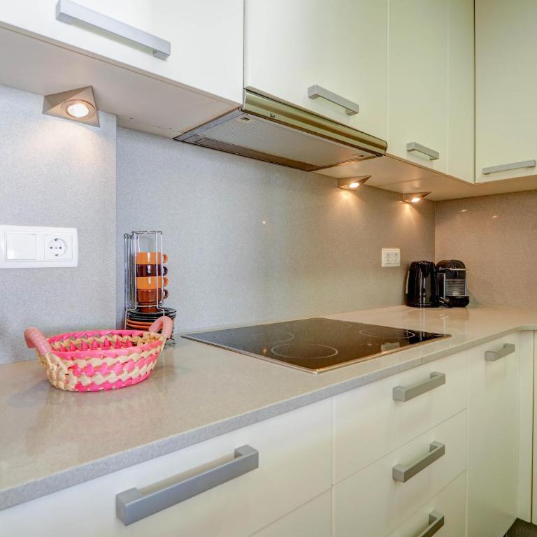 Ocean Skyline Penthouse by Hello Homes Sitges - Apartamento de 1 dormitorio - 19