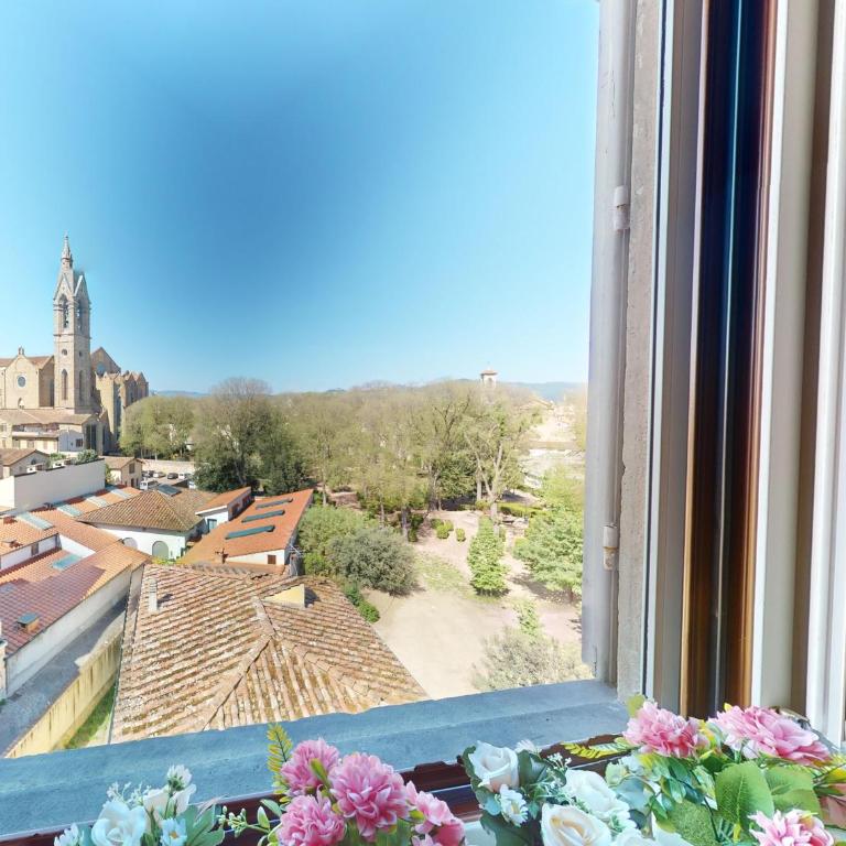 Double View - Two-Bedroom Apartment - 17