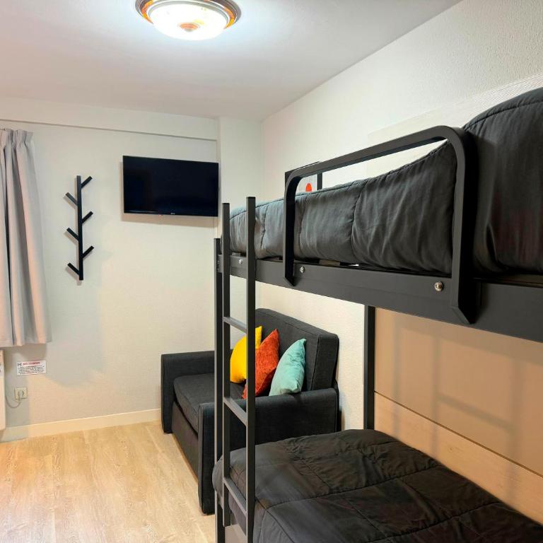 Apartamentos Midi 3000 - Estudio Superior - 4