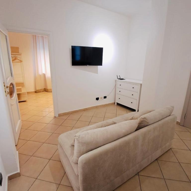 Borgo Vittoria - One-Bedroom Apartment - 6