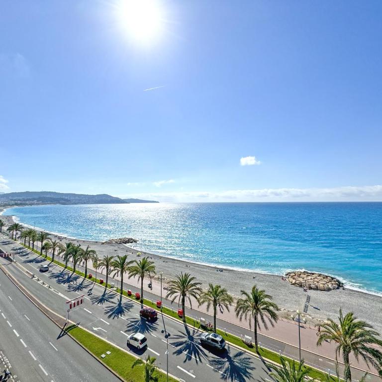 Breathtaking Rooftop Experience on Promenade - Appartement - Vue sur Mer - 9