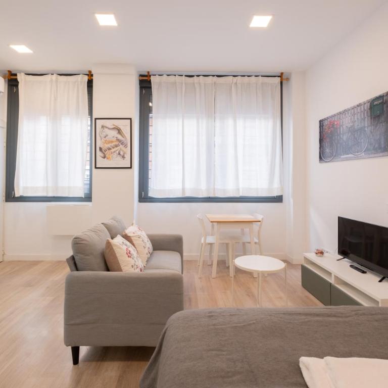 ABC Apartments Vistalegre II - One-Bedroom Apartment - 10