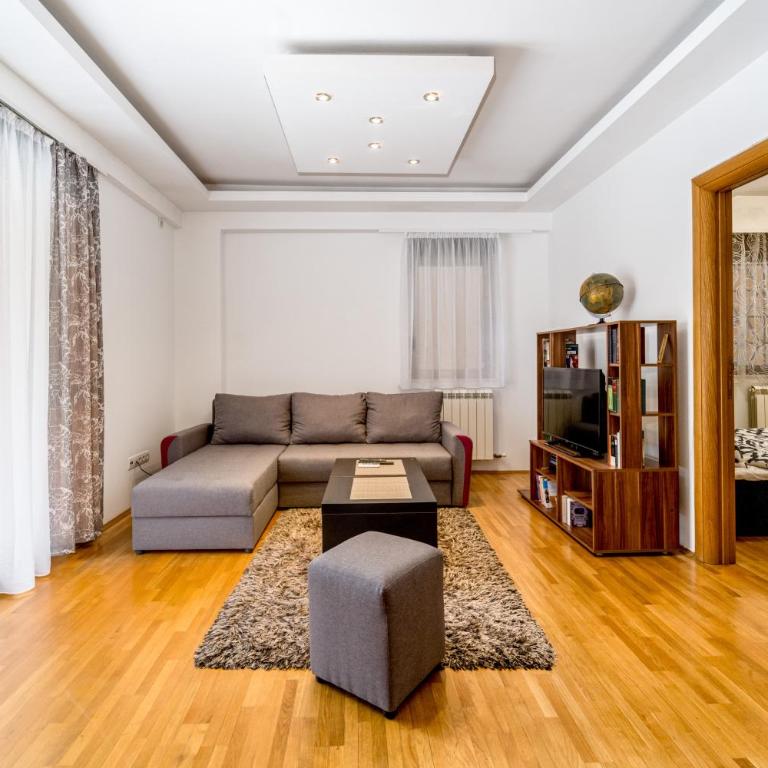 Apartment with balcony - Apartman sa 1 Spavaćom Sobom - 4