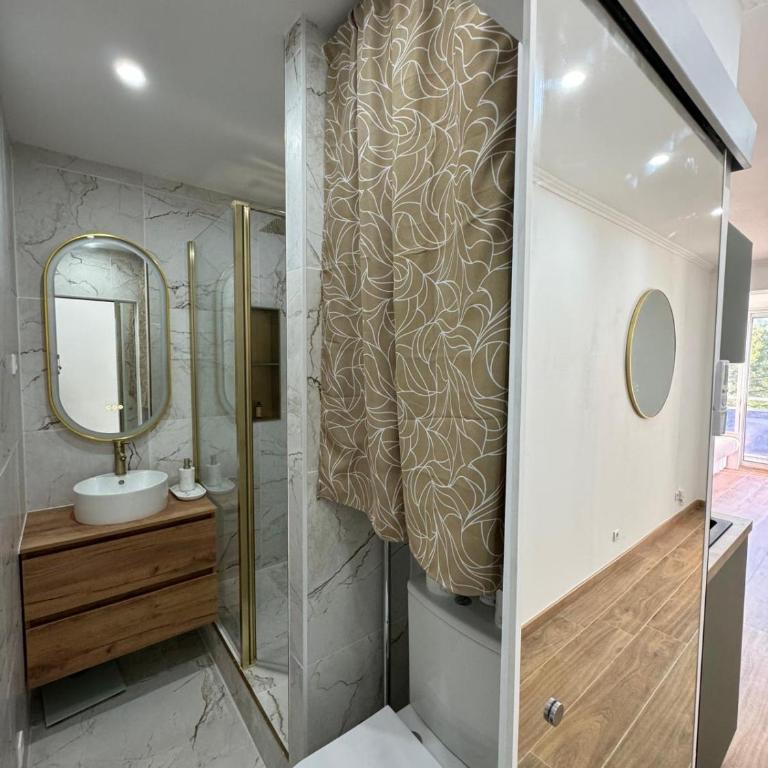 A la ciotat très beau studio vue mer 28m2 climatisé Horizons Marins - Appartement 1 Chambre - 5