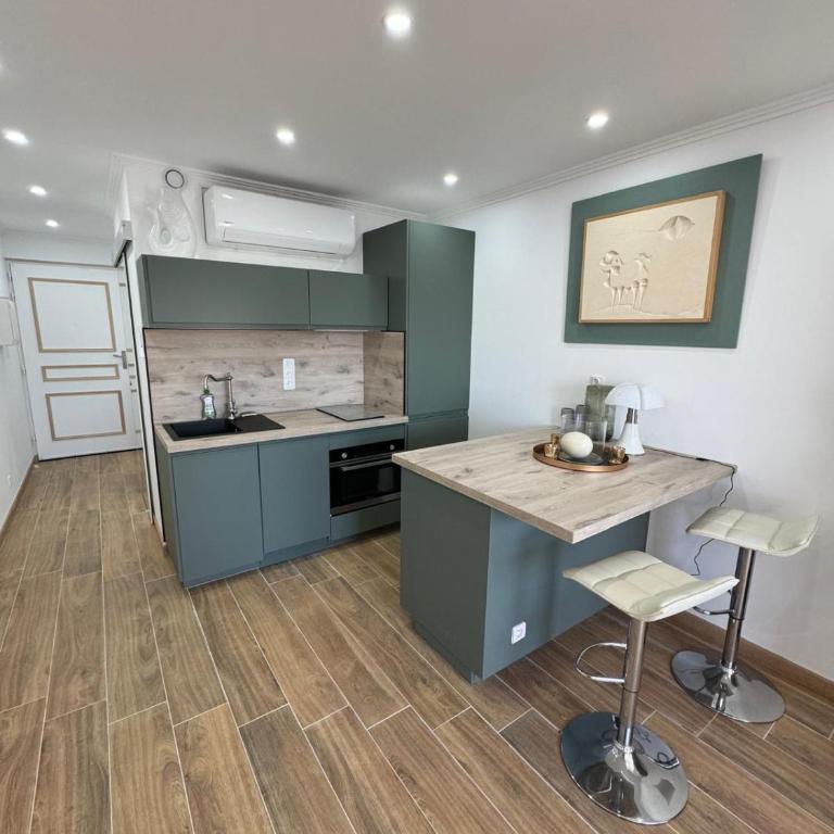 A la ciotat très beau studio vue mer 28m2 climatisé Horizons Marins - Appartement 1 Chambre - 8