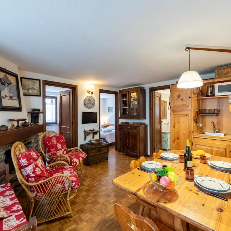 Graceful Apartment In Courmayeur - Happy Rentals - Appartement avec Balcon - 1