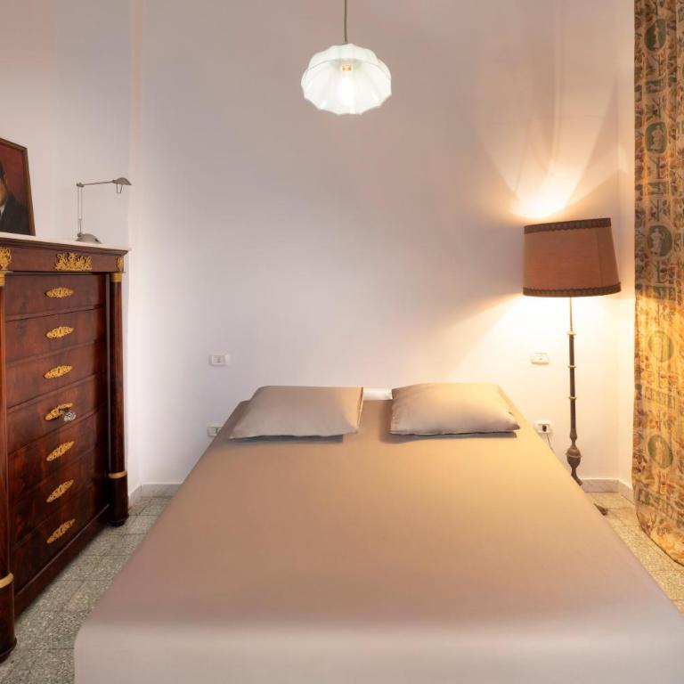 Villetta storica nel cuore di Napoli by Dimorra - Two-Bedroom Apartment - 17