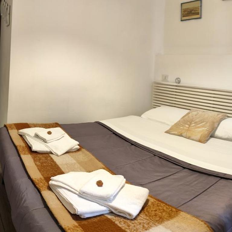 Vaticano San Pietro metro ottaviano - Double Room with Private Bathroom - 10