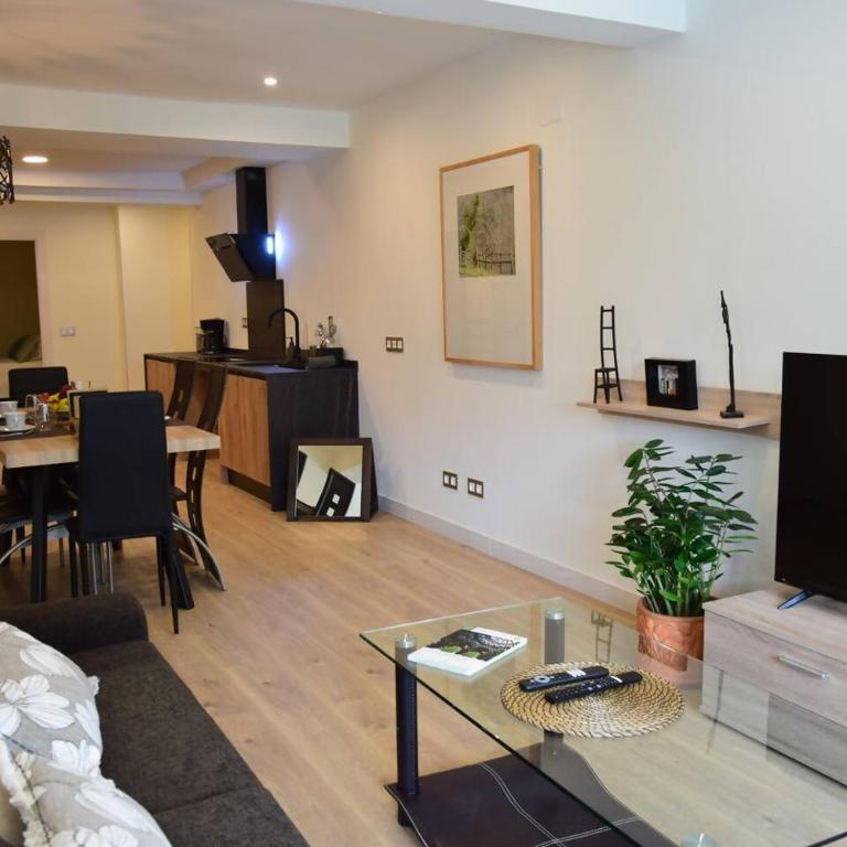 Espacioso apartamento a 9 min playa - Apartamento - 1