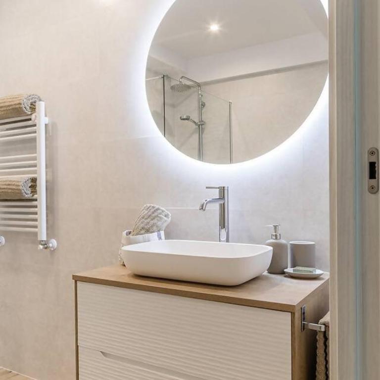 Apartamento moderno y cálido a 9 min de la playa - Apartamento - 20