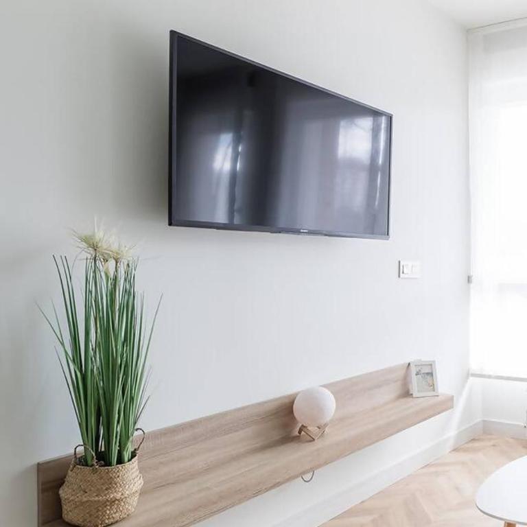 Apartamento moderno y cálido a 9 min de la playa - Apartamento - 46