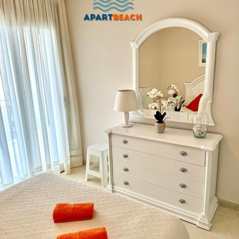 APARTBEACH SAN SEBASTIAN JUNTO PLAYA LARGA y CALA DORADA - Apartamento de 3 dormitorios - 32
