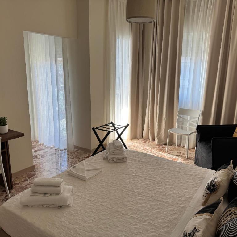 Le Chicche room&suites - Camera Matrimoniale con Letto Supplementare - 2