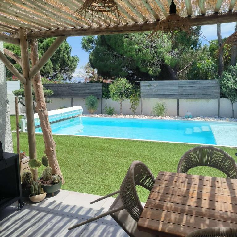 Belle villa contemporaine climatisee, piscine privee, 6 - 8 couchages, 3 chambres, wifi, à 3 km de la plage -LXDALI25B - Casa de 3 dormitorios - 20