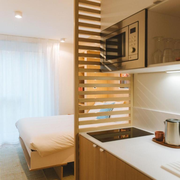 Bikube Coliving Hôtel - Lyon Centre Lumière - Studio Lit Escamotable - 1