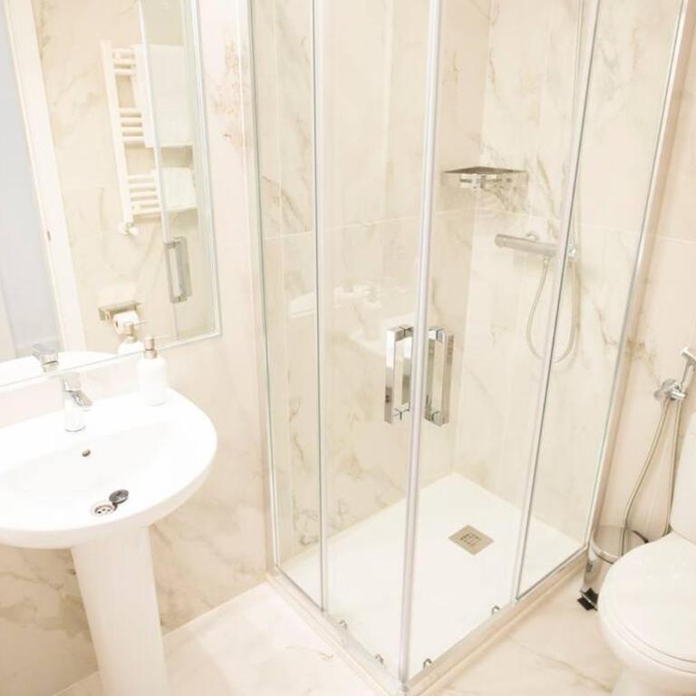 Style And Comfort in Opera-Puerta Del Sol - Apartamento de 3 dormitorios - 4