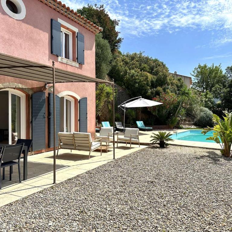 Villa Paloma pour 6 personnes avec piscine privée, à deux pas du Golf de Valcros, à La Londe-Les-Maures - Casa - 2