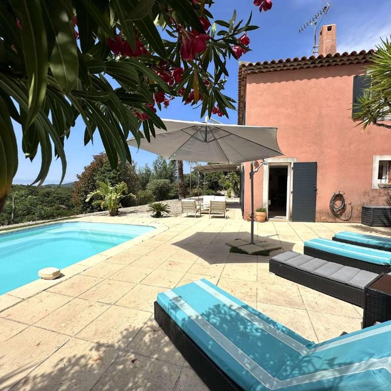 Villa Paloma pour 6 personnes avec piscine privée, à deux pas du Golf de Valcros, à La Londe-Les-Maures - Casa - 3