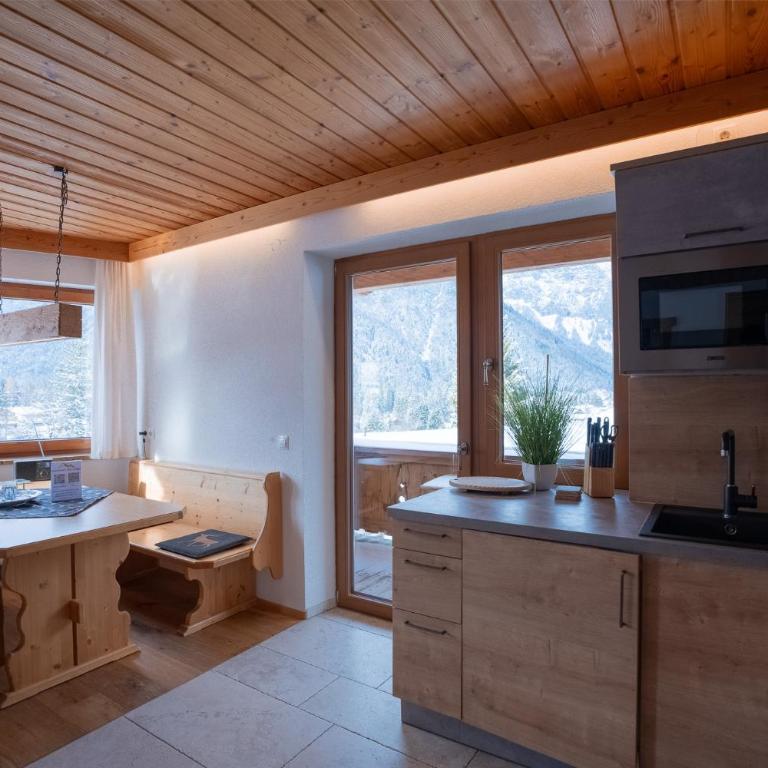 Schickster Sky Lodge und Chalet Rossi - Deluxe Apartment - 5