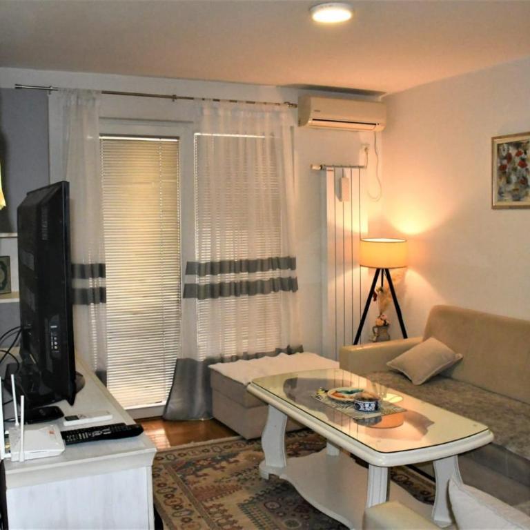 Golden dreams H&A - Two-Bedroom Apartment - 1