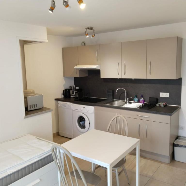 Au coeur de ville - à proximité de tout - Apartment mit 1 Schlafzimmer - 10