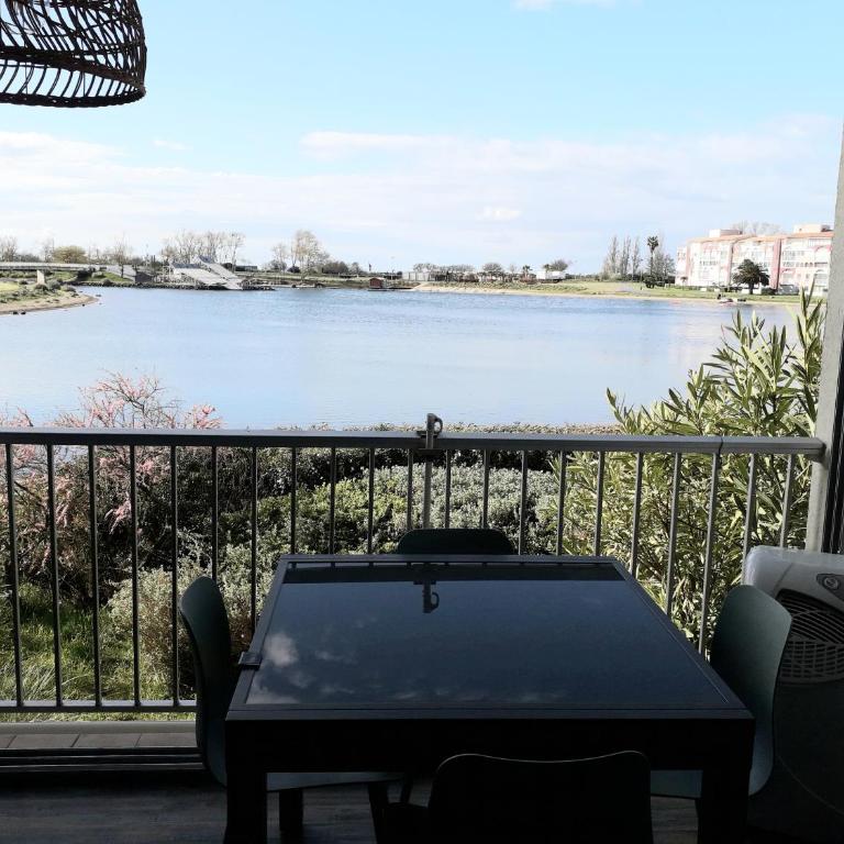 Coquet T3 bord lagon bras de mer cap d'Agde - Two-Bedroom Apartment - 10