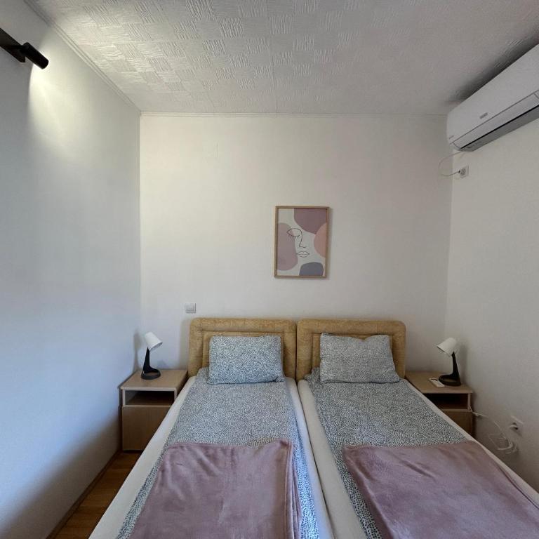 Apartments Mitende - Apartman s 1 Spavaćom Sobom i Balkonom - 5