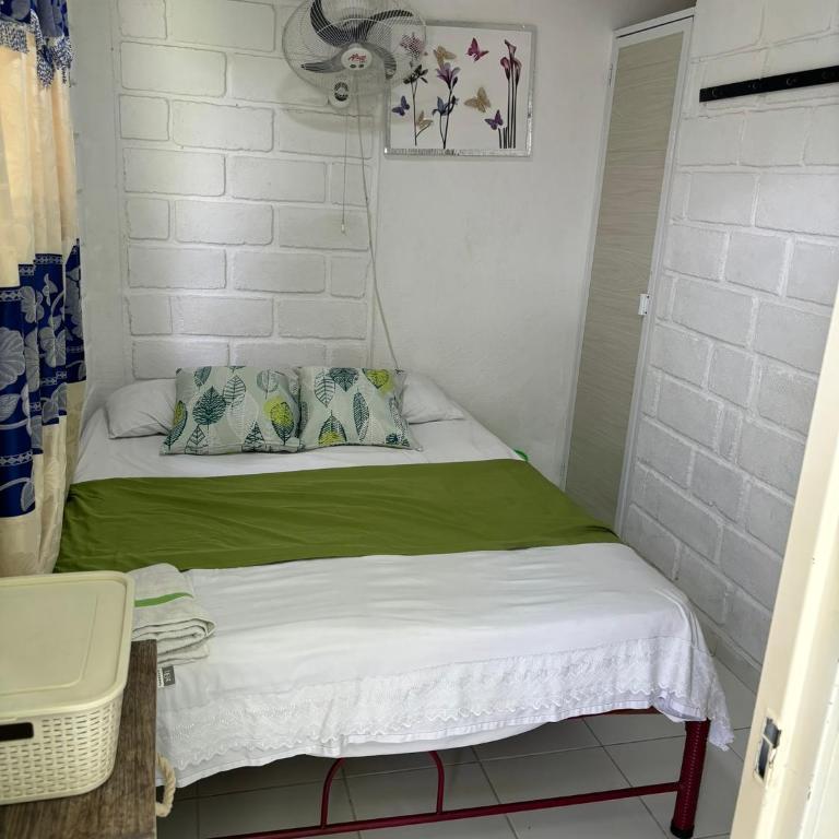 CASA UNIVERSITARIA EL TREBOL - Double Room with Private Bathroom - 1