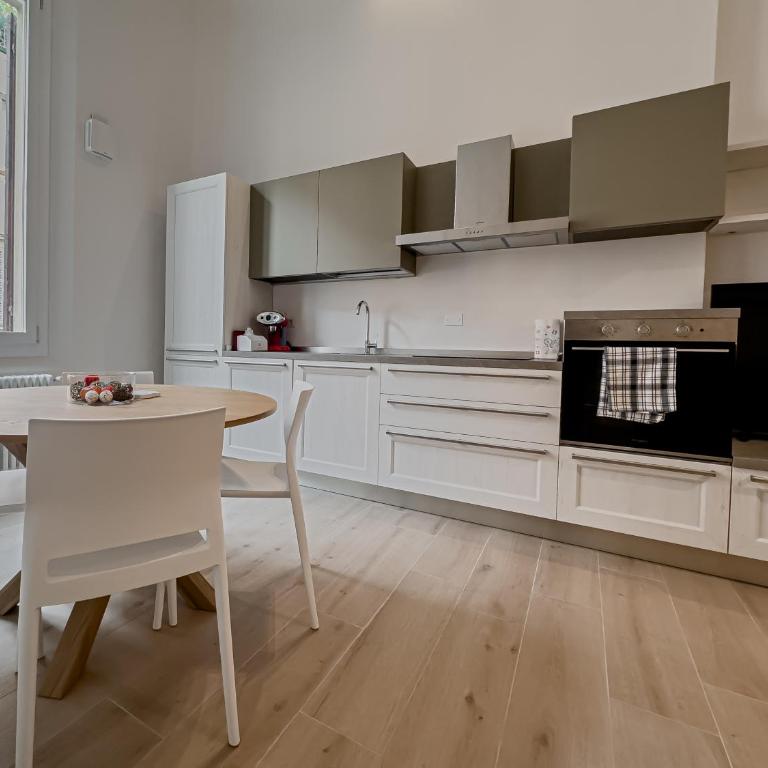 Rk San Felice 50 - Appartamento con 2 Camere da Letto - 3