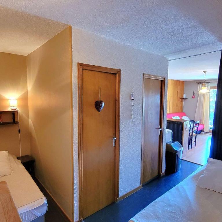 Charmant studio 4 pers. au pied des pistes - Balcon Sud Ouest, parking, centre station - FR-1-393-160 - Studio - 10