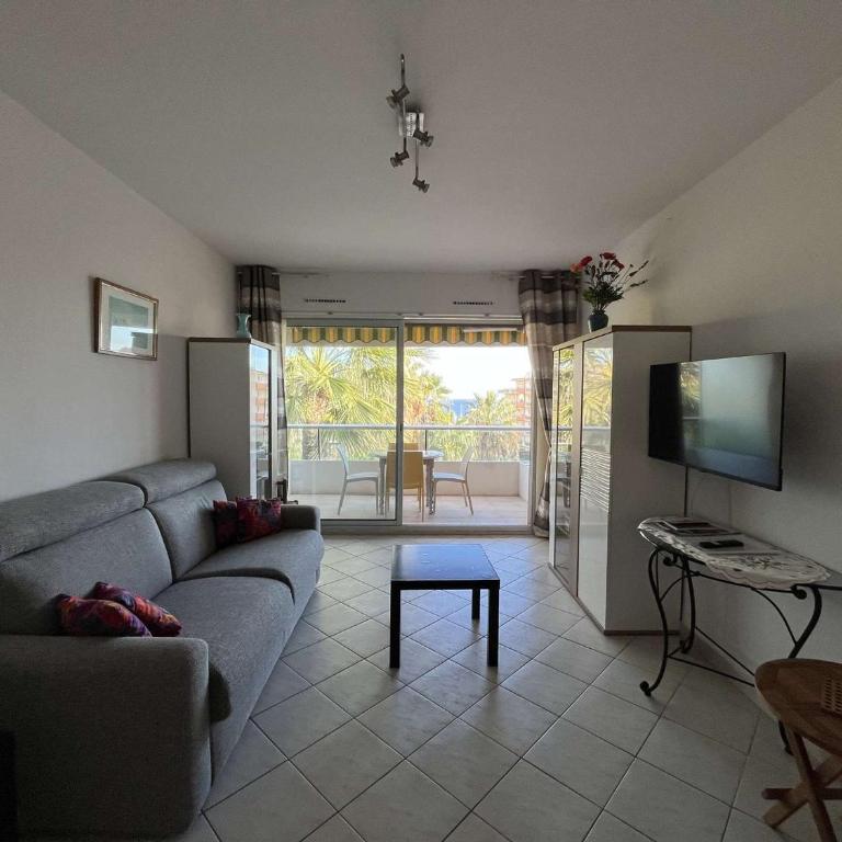 T2 climatisé au Lavandou, proche plage - FR-1-308-199 - Appartamento - 18