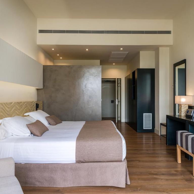 Hotel Alga - Habitación Cuádruple Prémium - 4